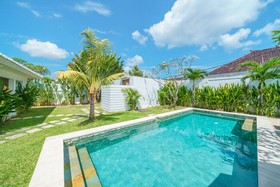 Villa Kelapa Putih