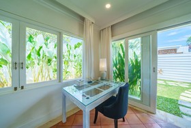 Villa Kelapa Putih