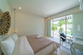 Villa Kelapa Putih