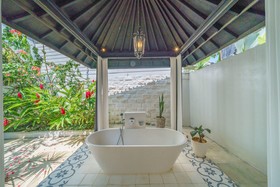 Villa Kelapa Putih