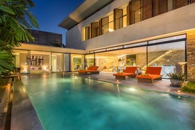 Villa Mikayla