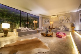 Villa Mikayla