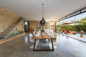Villa Mikayla