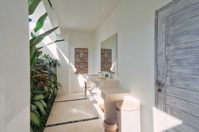 Villa Yapi