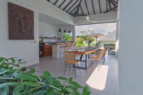 Villa Yapi