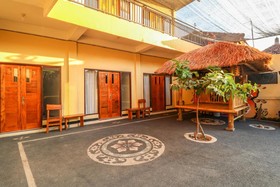 Canggu 77 Guest House by OYO