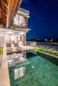 Om Cemagi Beach Villa