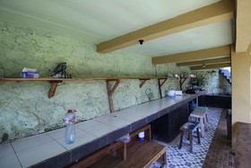 Warung and Guest House Surya Abadi