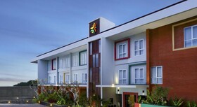 Zizz Convention Hotel