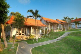 Bukal Sari Villas
