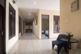 Miraa Guest House & Resto By Ghayatri