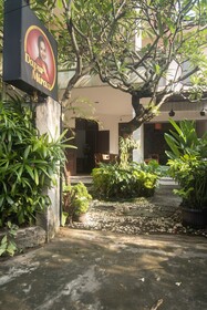 Miraa Guest House & Resto By Ghayatri