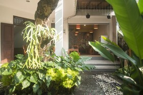 Miraa Guest House & Resto By Ghayatri