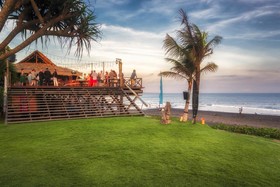 Hotel Komune & Beach Club Bali
