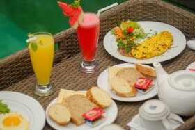 Three Gold Luxury Private Villa