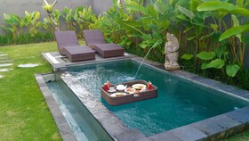 Three Gold Luxury Private Villa