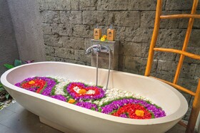 Three Gold Luxury Private Villa