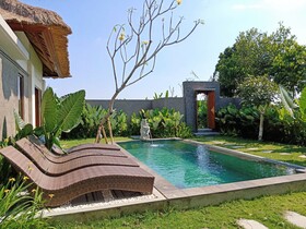 Three Gold Luxury Private Villa