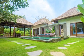 Three Gold Luxury Private Villa