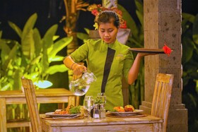 Three Gold Luxury Private Villa