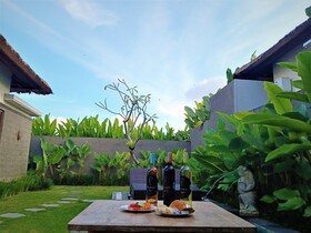 Three Gold Luxury Private Villa