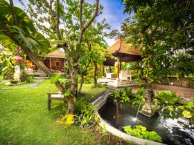 Tiis Garden Puri Villas