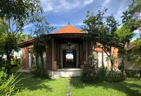 Tiis Garden Puri Villas