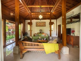 Tiis Garden Puri Villas