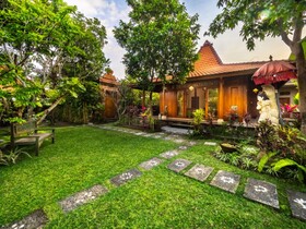 Tiis Garden Puri Villas