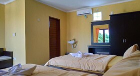 Balangan Paradise Hostel and Restaurant