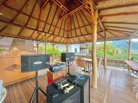 Double U Camp and Villa