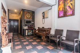 Denays House