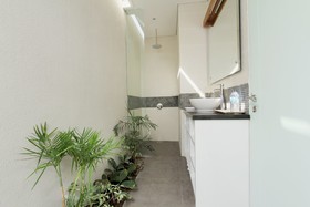 Apple Suite Apartment