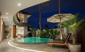 Curve House Umalas