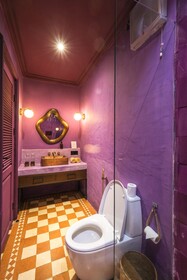 El Barrio Boutique Hotel & Bar