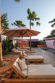 El Barrio Boutique Hotel & Bar