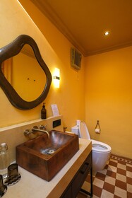 El Barrio Boutique Hotel & Bar