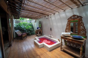 Kropak Canggu