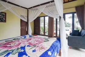 Baruna Lakeside View