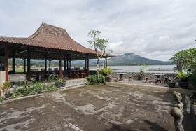 Baruna Lakeside View
