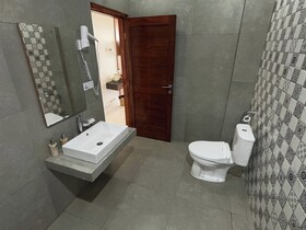 Caldera Hotel & Restaurant