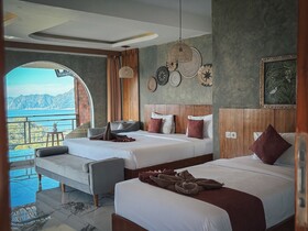 Caldera Hotel & Restaurant