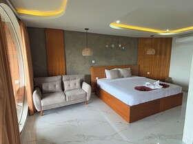 Caldera Hotel & Restaurant