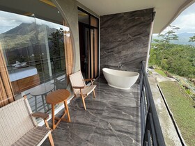 Caldera Hotel & Restaurant