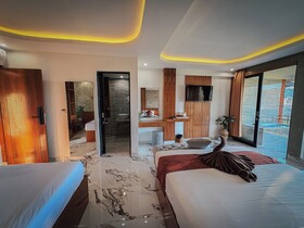 Caldera Hotel & Restaurant