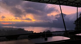 Caldera Hotel & Restaurant