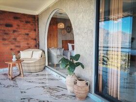 Caldera Hotel & Restaurant