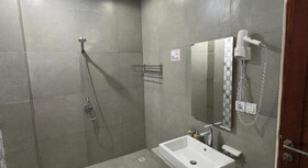 Caldera Hotel & Restaurant