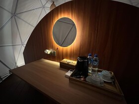 Glamping @ Pebbles & Fins