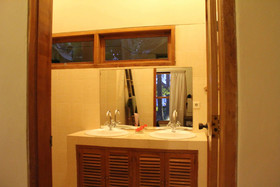 The Ning Beach & Villa